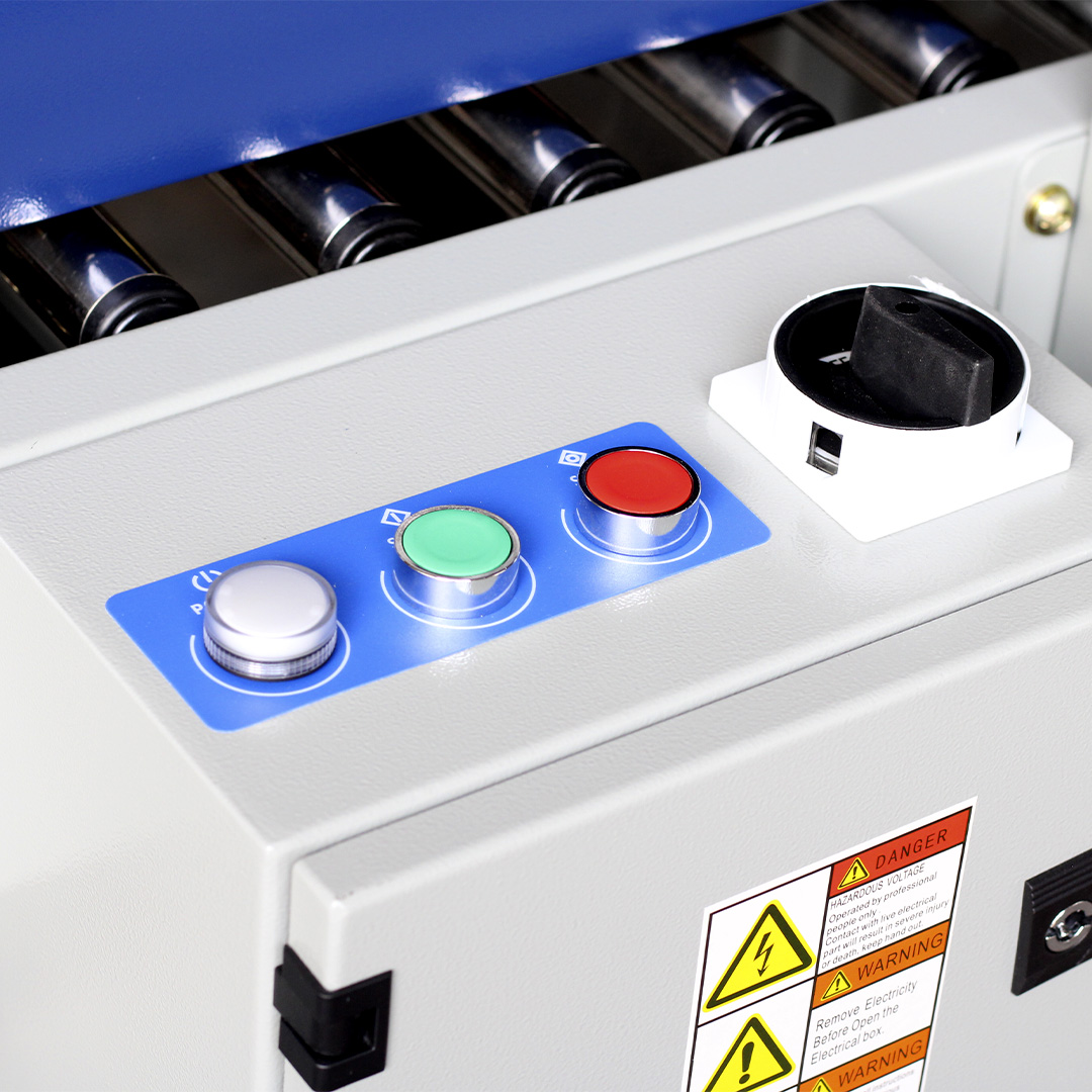 Seladora SPS-480SA — painel de controle com botão de emergência